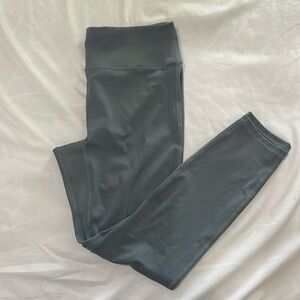 NWOT Fabletics grey leggings